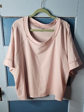 Ava & Viv Women's Blush Pink Short Sleeve Blouse 4X